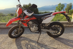 Super motard Rieju marathon AC 125