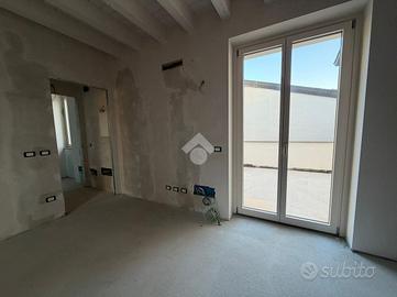 3 LOCALI A COLOGNE