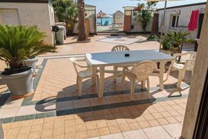 Bicamere piano terra sul MARE