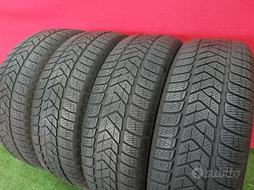 215 65 17 Gomme Pirelli Invernali 60-70% 215 65R17
