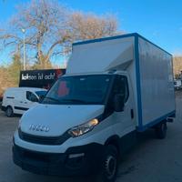 Iveco Daily 35S14 con cassa e pedana
