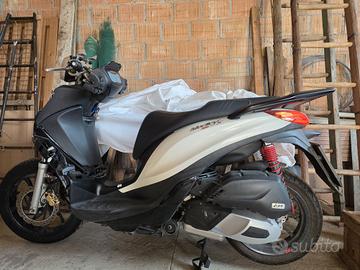 Medley 125 S
