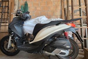 Medley 125 S