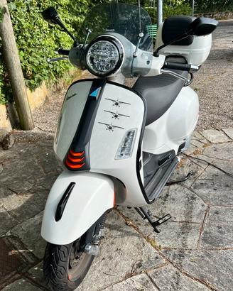 Vespa GTS 300 Supersport  hpe