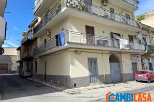 Via Santa Maria di Gesu' - Indipendente 2 piani.