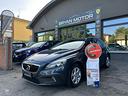 volvo-v40-cross-country-v40-cross-country-d2-busin