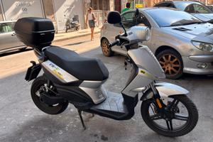 Elettrico scooter 126 FD MOTORS