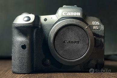 Canon EOS R5 + RF 24-105 F4 L IS USM