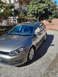 GOLF 7  VARIANT  A METANO -2016- ACC. PREM.