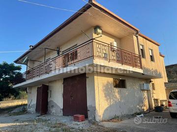 Terratetto unifamiliare in contrada santa domenica