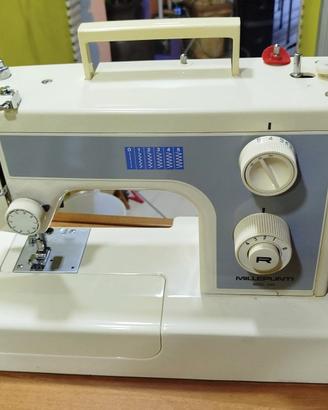 Macchina da cucire Necchi Mod. 540