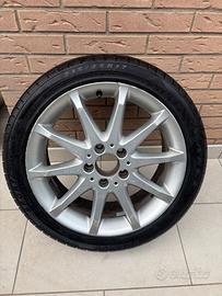 cerchio 17 e gomma seminuova 215 45 17 mercedes B