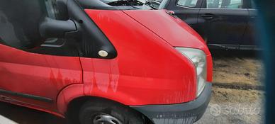 FORD TRANSIT 2009 - PARAFANGO DESTRO