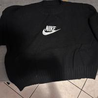Tuta Nike nera nuova mai usata