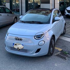 Fiat 500 elettrica cabrio