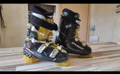Scarponi sci Atomic hyper carbon