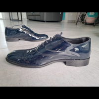Scarpe in vernice da cerimonia