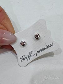 orecchini in oro con zirconi 