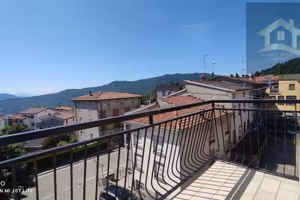 Appartamento di 80 m² con 4 locali a Bore