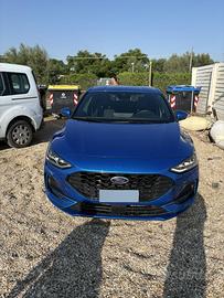 Ford focus 2023 pari al nuovo, condizioni perfette