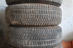 GOMME 235/70/16 4 stagioni