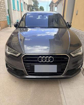 AUDI A3 SPB 2.0 TDI 150 CV clean diesel Ambition