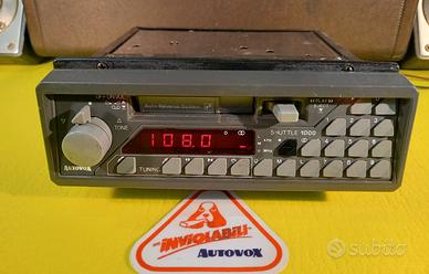 Autoradio AUTOVOX SHUTTLE 1000 con fascia FUNZIONA