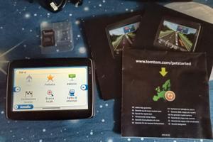 Navigatore TomTom GO LIVE 825 Europe