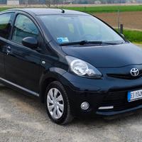 Toyota Aygo 1.0 VVT-i 69 CV 5 porte x-cool