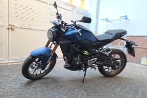 Honda CB300R 2025