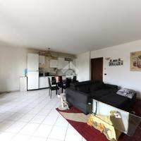 2 LOCALI A ROVERBELLA