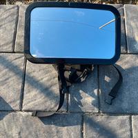 Specchio retrovisore per auto