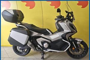 HONDA X-ADV 750 Garantito e Finanziabile