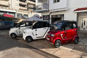 MICRO CAR ELETTRICA MINI - SI GUIDA SENZA PATENTE 