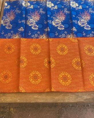 Stock tovagliette in broccato tibetano