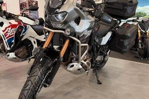 Honda CRF 1100 travel edition