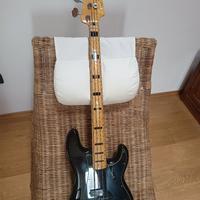 Fender squier precision