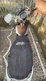 Piaggio Beverly 300 - 2012