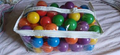 Palline plastica colorate