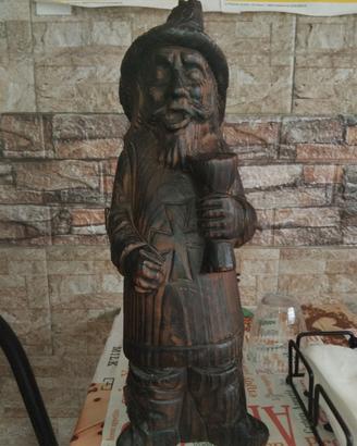 statuetta in legno porta bottiglia