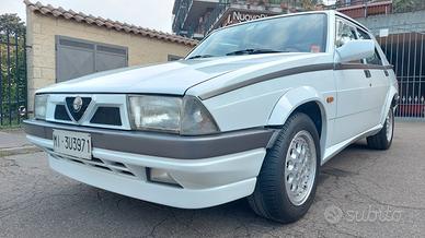 Alfa Romeo 75 2.0i T.S. ASN (3500 ESEMPLARI)