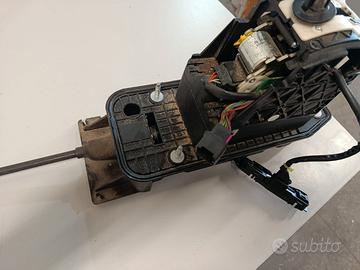 GRUPPO SELETTORE CAMBIO AUTOMATICO AUDI A 3 2.0 TD