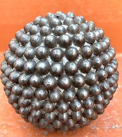 Antica Palla Da Gioco Francese In Legno Chiodato