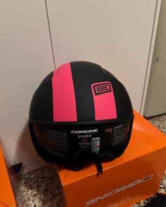 Due caschi nuovi mai usati, ancora sigillati