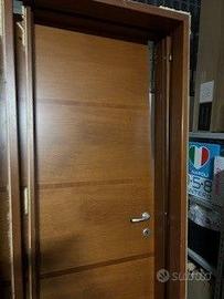 Porta in legno-Pail-completa di mostra e cornici
