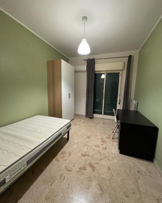 SINGOLA Lavoratrice/Studentessa climatizzata