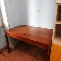Tavolo in legno lamellare
