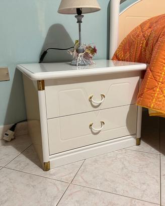 Comodino bianco 2 cassetti – Stile classico