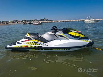 Moto d'acqua SEADOO RXP 300