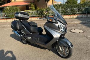 BURGMAN 650 leggete tutto